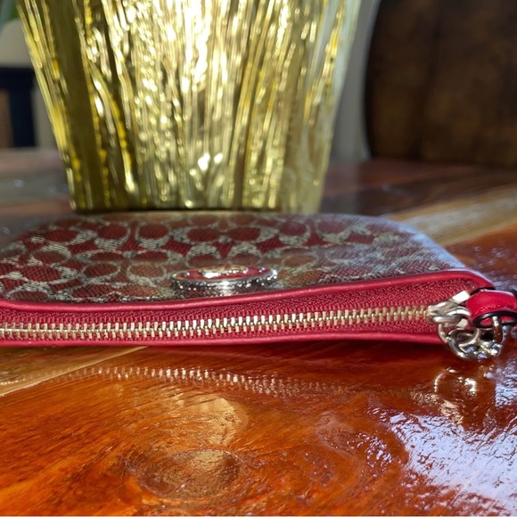 COACH Corner Zip Wristlet - Picture 4 of 8